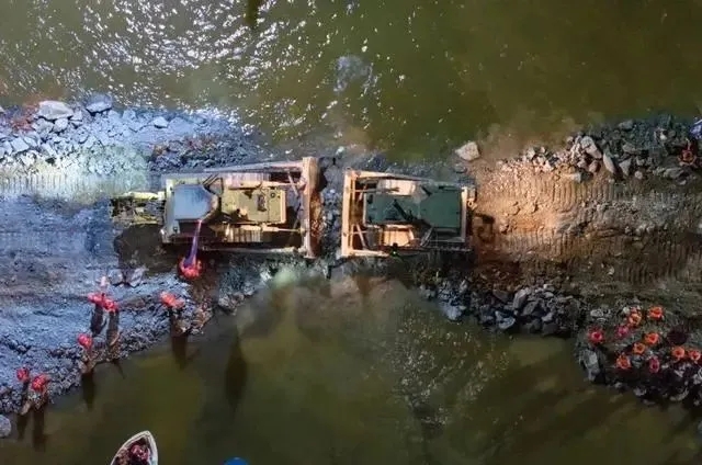 加急！凱力救援小分隊(duì)攜搶險(xiǎn)排澇車(chē)馳援洞庭湖抗洪一線！