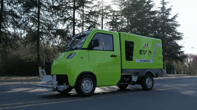 2025082920389193.gif 3.gif