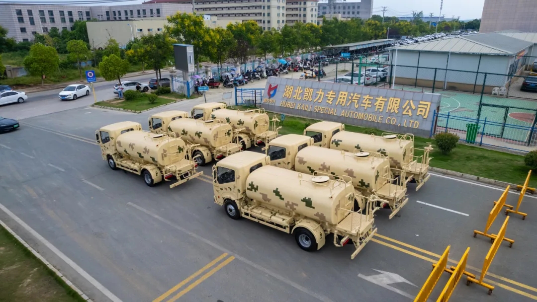 【批量發(fā)車】凱力風(fēng)定制版灑水車批量發(fā)車！
